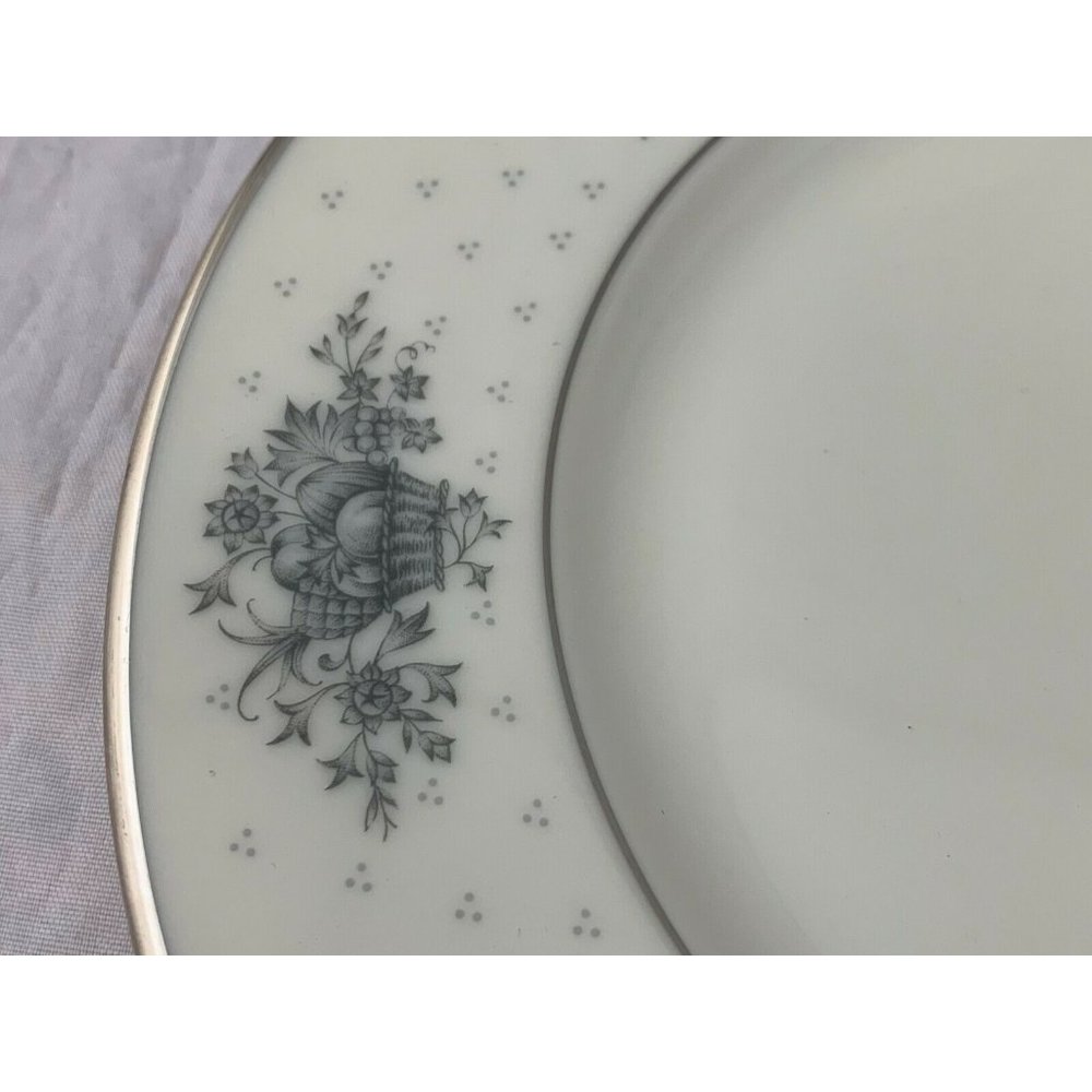 Lenox Beacon Hill China Pair Salad Plates 8 3/8″ Made 1961 to 1975 - Picture 4 of 7